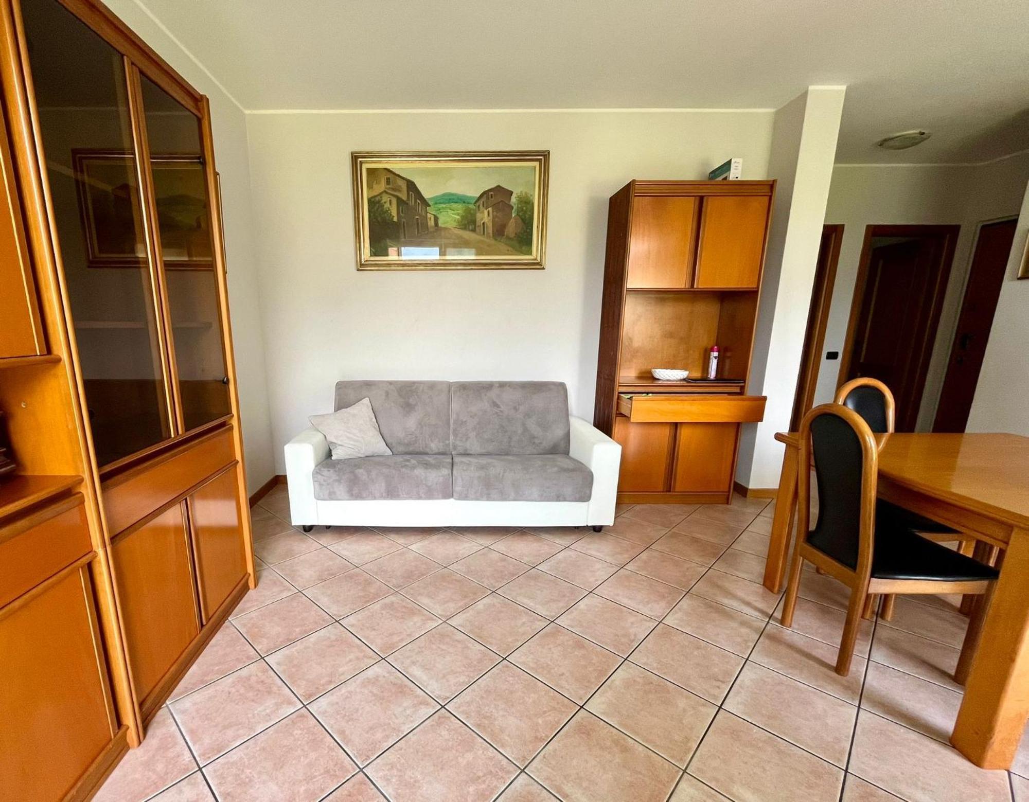 Apartment With Garden And Garage Dongo - Larihome A28 Bagian luar foto
