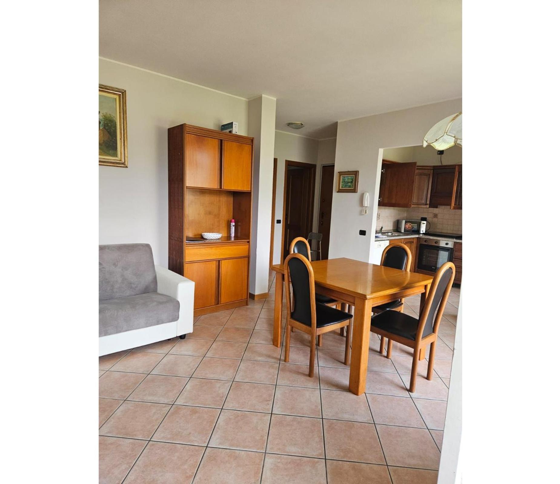 Apartment With Garden And Garage Dongo - Larihome A28 Bagian luar foto